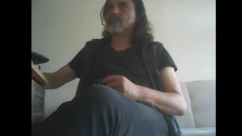 Snapshot of spoiled48 chatting on 11/08/25, 11:43 Spoiled online show from 11/08/25, 11:43