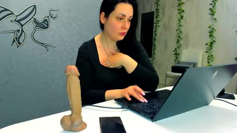 Lilith online show from 01/08/26, 07:16