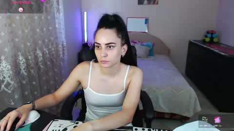 Tips are the best compliment to a woman online show from 07/25/26, 08:01