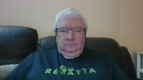 Snapshot of springtine chatting on 06/03/26, 10:26 springtine online show from 06/03/26, 10:26