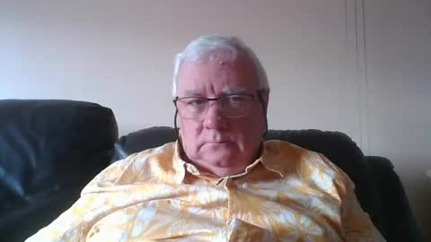 Snapshot of springtine chatting on 08/02/26, 11:19 springtine online show from 08/02/26, 11:19