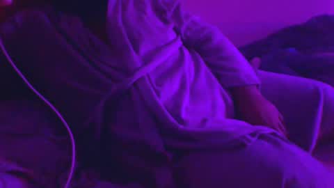 Snapshot of sprmssvblckhl chatting on 12/27/24, 10:45 Your Favorite Holes Favorite Hole online show from 12/27/24, 10:45