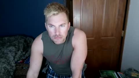 Snapshot of spun_redneck chatting on 02/20/26, 10:27 Spun Redneck online show from 02/20/26, 10:27