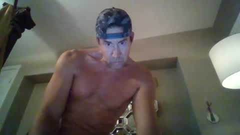 Snapshot of spunandhunglv chatting on 11/05/25, 11:21 spunandhunglv online show from 11/05/25, 11:21