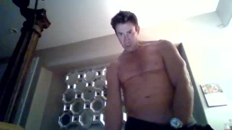 Snapshot of spunandhunglv chatting on 11/25/25, 07:08 spunandhunglv online show from 11/25/25, 07:08