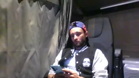 spyco82 online show from 10/13/25, 06:41