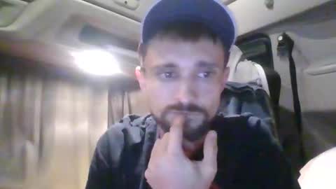 Snapshot of spyco82 chatting on 12/17/25, 05:19 spyco82 online show from 12/17/25, 05:19