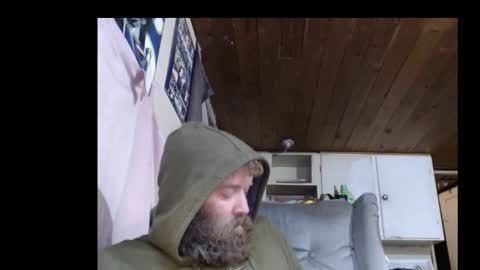 Snapshot of squegly chatting on 11/26/25, 07:09 Bryan online show from 11/26/25, 07:09