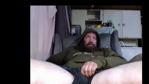 Snapshot of squegly chatting on 11/28/25, 01:19 Bryan online show from 11/28/25, 01:19