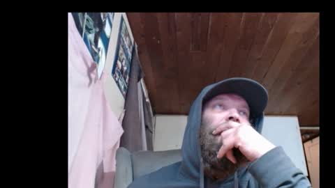 Snapshot of squegly chatting on 12/16/25, 04:23 Bryan online show from 12/16/25, 04:23