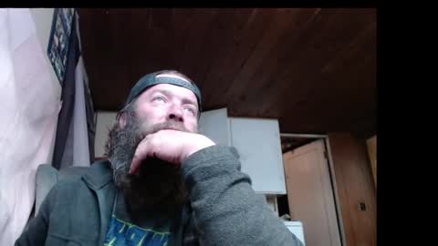 Snapshot of squegly chatting on 04/10/26, 10:09 Bryan online show from 04/10/26, 10:09