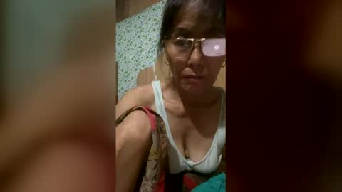 Snapshot of squirt0120 chatting on 06/08/26, 01:44 squirt0120 online show from 06/08/26, 01:44