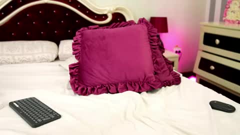 Snapshot of squirt_bunny69 chatting on 05/27/26, 01:57 Stacy online show from 05/27/26, 01:57