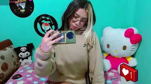 Snapshot of squirt_charlotte chatting on 12/10/24, 05:17  HELLO WELCOME MY NAME IS CHARLOTTE OY A NEW GIRL   online show from 12/10/24, 05:17
