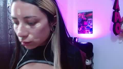 Snapshot of squirt_charlotte chatting on 10/06/25, 08:39  HELLO WELCOME MY NAME IS CHARLOTTE OY A NEW GIRL   online show from 10/06/25, 08:39