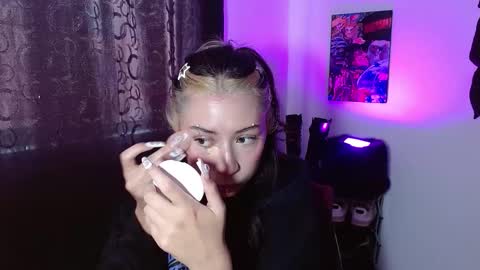 Snapshot of squirt_charlotte chatting on 10/15/25, 05:57  HELLO WELCOME MY NAME IS CHARLOTTE OY A NEW GIRL   online show from 10/15/25, 05:57