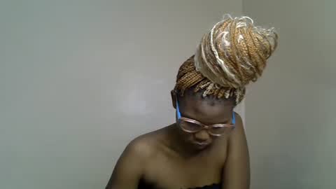 Tashy online show from 10/24/25, 08:16