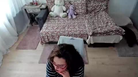 Kim online show from 10/14/25, 08:15