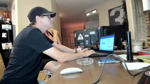 Roxy Day  Mossimo Knight online show from 12/21/25, 04:52