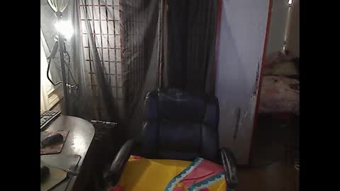 Snapshot of squirtingmama chatting on 11/23/25, 06:57 SquirtingMAMA online show from 11/23/25, 06:57