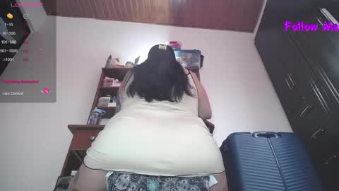 Snapshot of squirtmachinex chatting on 01/06/26, 08:34 Wanda online show from 01/06/26, 08:34