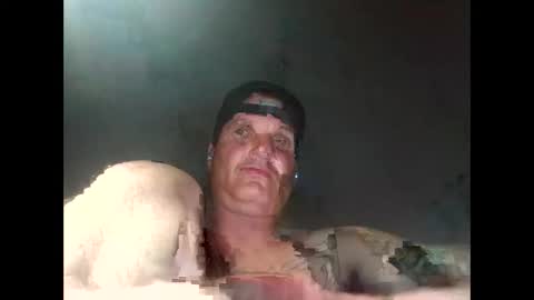 Snapshot of squirtn4mee chatting on 03/06/25, 11:25 Squirtn4mee online show from 03/06/25, 11:25