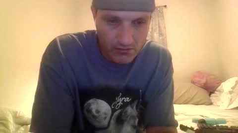 Snapshot of squirtn4mee chatting on 11/11/25, 03:06 Squirtn4mee online show from 11/11/25, 03:06