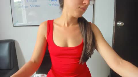 Tati online show from 09/22/25, 05:15