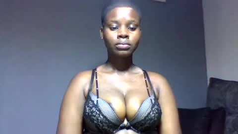 Snapshot of squiter_girlie chatting on 01/09/26, 06:10 Squiter online show from 01/09/26, 06:10