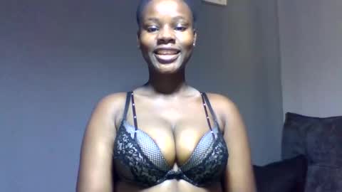 Snapshot of squiter_girlie chatting on 01/14/26, 06:30 Squiter online show from 01/14/26, 06:30