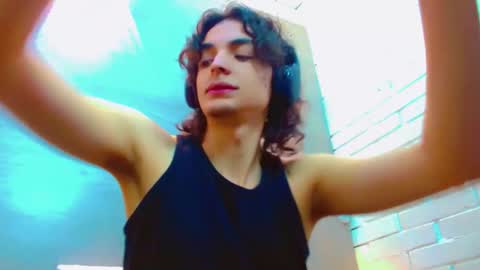 ethan online show from 10/28/25, 01:47