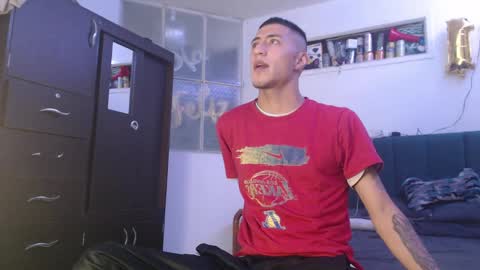 sr_porn01 online show from 01/16/25, 11:06