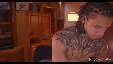 Snapshot of srerotic chatting on 11/21/25, 10:52 Matt online show from 11/21/25, 10:52