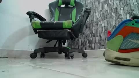 sr master cum its my old account online show from 01/15/25, 05:08