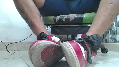 sr master cum its my old account online show from 05/27/26, 01:57