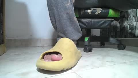 sr master cum its my old account online show from 06/09/26, 05:08