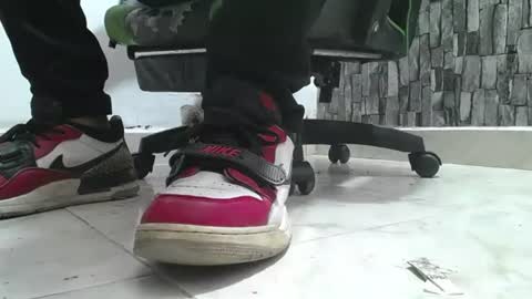 sr master cum its my old account online show from 07/10/26, 07:05