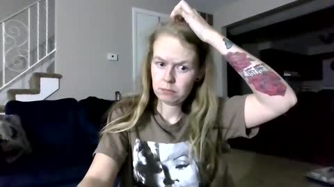 Snapshot of sriley386444137 chatting on 01/30/25, 03:22 sriley386444137 online show from 01/30/25, 03:22