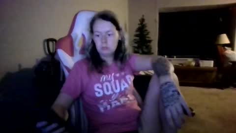 Snapshot of sriley386444137 chatting on 12/19/25, 05:25 sriley386444137 online show from 12/19/25, 05:25