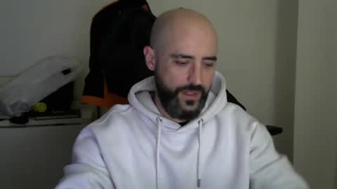 Snapshot of srtramposo chatting on 01/10/25, 06:06 srtramposo online show from 01/10/25, 06:06