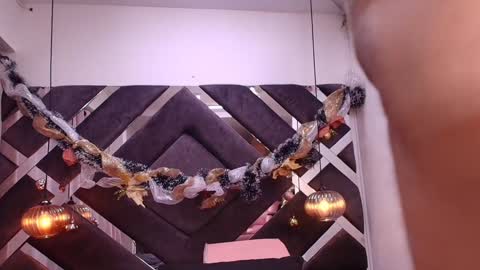 samantha online show from 12/23/24, 10:33