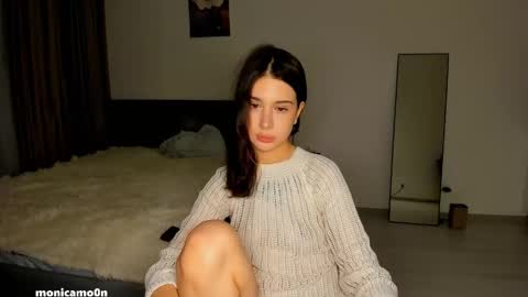 Snapshot of ssash1mii chatting on 12/05/24, 04:12 Hey guys i miss you so much  online show from 12/05/24, 04:12