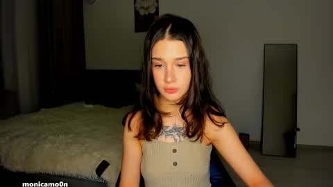 Snapshot of ssash1mii chatting on 12/13/24, 07:53 Hey guys i miss you so much  online show from 12/13/24, 07:53