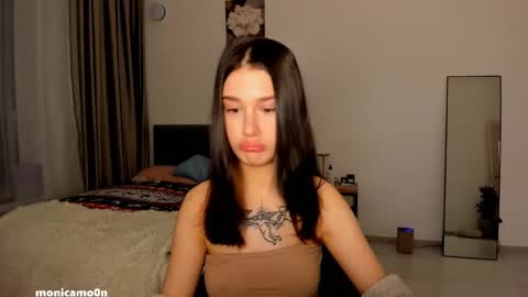 Snapshot of ssash1mii chatting on 02/06/25, 10:32 Hey guys i miss you so much  online show from 02/06/25, 10:32