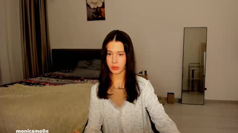 Snapshot of ssash1mii chatting on 03/04/25, 10:05 Hey guys i miss you so much  online show from 03/04/25, 10:05