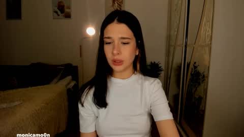 Snapshot of ssash1mii chatting on 09/23/25, 11:30 Hey guys i miss you so much  online show from 09/23/25, 11:30