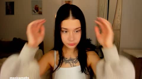 Snapshot of ssash1mii chatting on 11/25/25, 12:54 Hey guys i miss you so much online show from 11/25/25, 12:54