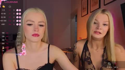 Alexandra online show from 12/02/25, 01:44