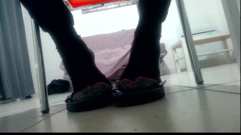 ssenzo online show from 02/23/25, 08:33