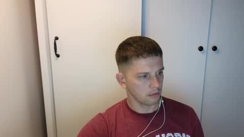 Snapshot of st1vemaster01 chatting on 09/26/25, 04:00 st1vemaster01 online show from 09/26/25, 04:00